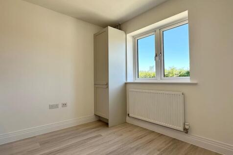 Heron Lane, Hambrook, Chichester, PO18 photo 5