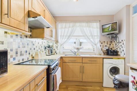 CAM05526G0-PR0057...