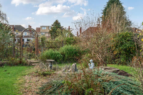 1384905-12-692456...