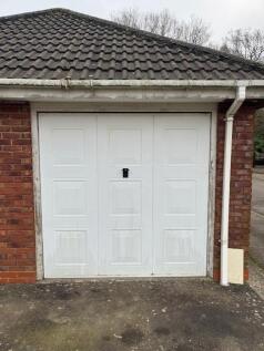 garage.jpg