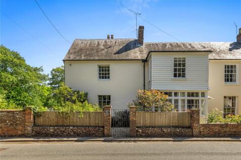 Dippenhall Street, Crondall, Farnham, Surrey, GU10. 4 bedroom equestrian facility for sale