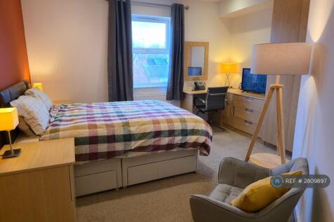 Bedroom R1