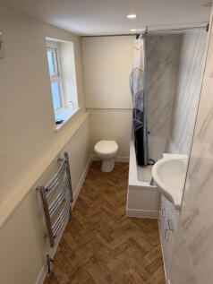 1 bed flat to rent Nightingale Lane, Wanstead E11