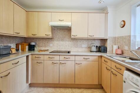 Portman Court, Grange Road, Uckfield photo 5