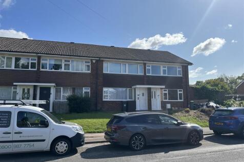 Redhill, RH1 - property photo