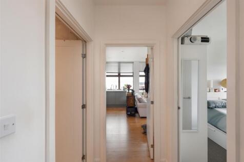 Oystergate Apartments, Wraik Hill