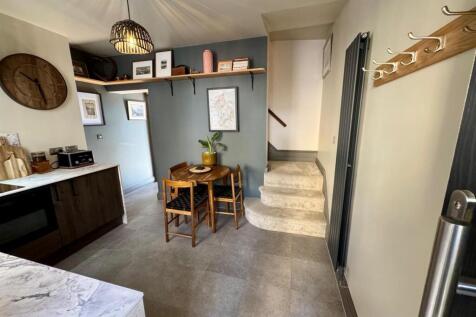 PHOTO-2025-04-07-20-10-49 (24).jpg