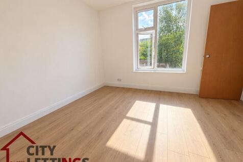 Charnwood Grove, West Bridgford  photo 5