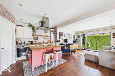 Open Plan Kitchen, Dining &amp; Living Area