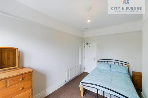 CAM01351G0-PR0110-STILL010