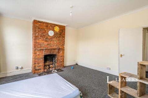 Second Floor Flat, 5 Albert Road, Bognor Regis, PO21 photo 4