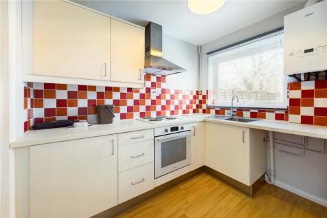 Osprey Road, Biggleswade, Bedfordshire, SG18 photo 3