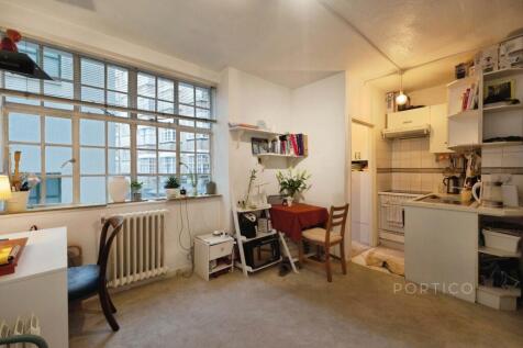 Russell Court, Woburn Place, WC1H photo 4