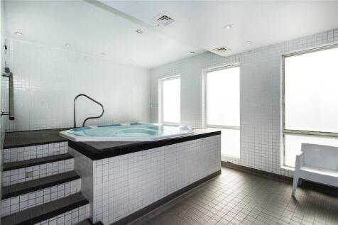1 bed, 1 bath Apartment in London - Photo 12