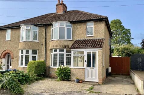 Chippenham, SN14 - property photo