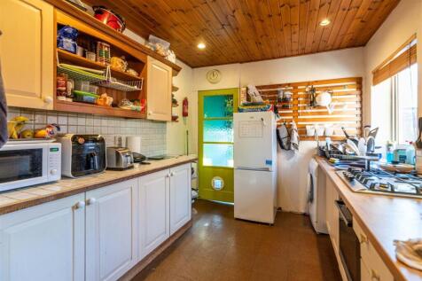 Available June 2027, **£150pppw** Bayswater Road, Jesmond, NE2 photo 2