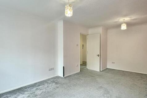 Aaron Hill, E6 for Sale by Barrain London Estate A