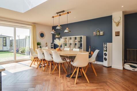 Kitchen/Family Room