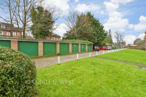 Driveway/Parking