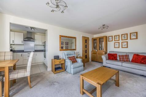 45 Tudor Rose Court, South Parade, Southsea-Small-