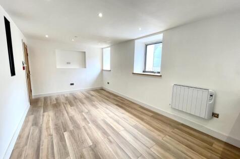 Cowbridge Road East photo 3