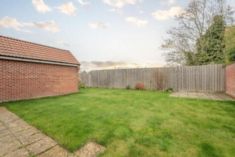 50 Woodlands Park (Exteriors) (6 of 8)