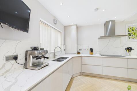 Presented by Robert at EweMove Bexleyheath and Dar