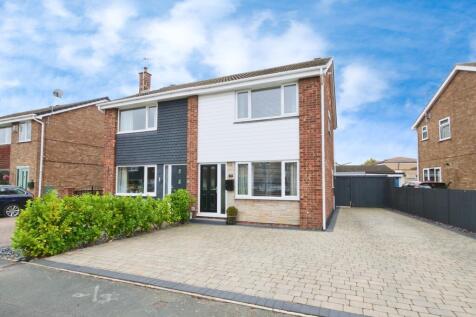 Selby, YO8 - property photo