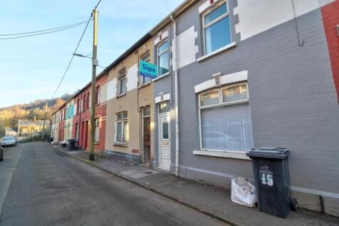 Abertillery, NP13 - property photo
