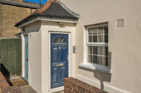 1528701-5-1a0f218...
