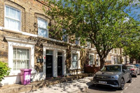 82A Grantley Street, Bethnal Green, London, E1 4BT
