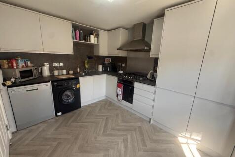 Cranfield Avenue, Derbyshire, Swadlincote, DE11 photo 3