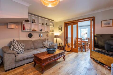 Lounge/Kitchen