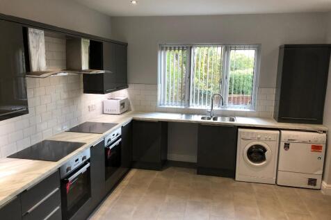 8-bed house on *STUDENT ONLY* Conyngham Road - £180 per person per week - All Inclusive Bills!, £780/mo
