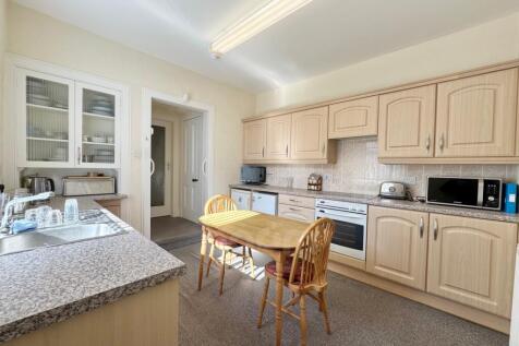 Stoneyholm Road, Kilbirnie dining kitchen