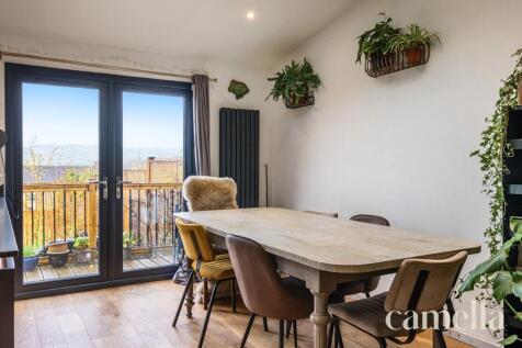 Open-Plan Kitchen / Dining Room / Living Room