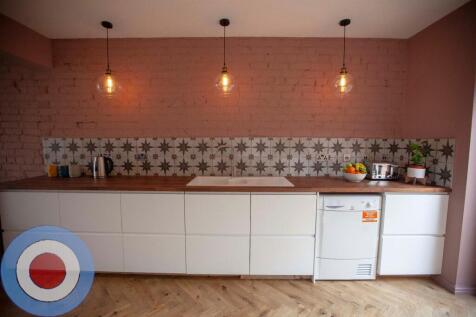 Lees Hall Crescent, M14 6XZ photo 4