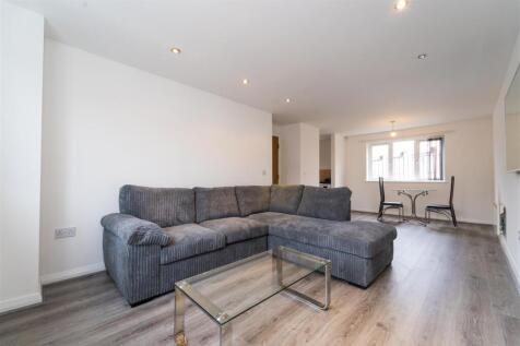 The Bails, 110  Harriet Street, Walkden photo 3
