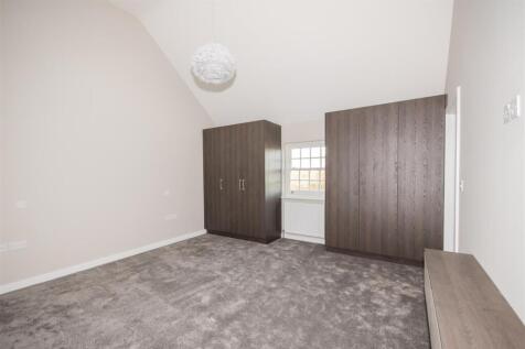 Cobbinsend Road, Waltham Abbey photo 3