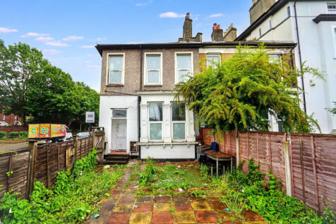 First Floor Flat, 192 Queens Road, Peckham, London SE15 2HP