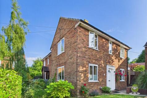 CAM01543G0-PR0135-STILL059