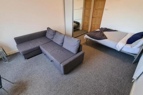 Chatham Grove, West Didsbury, Manchester photo 3