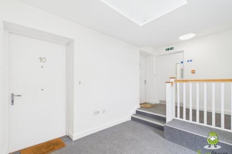 EweMove Estate Agents Basingstoke - West Sidings -