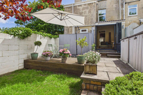 Garden to property