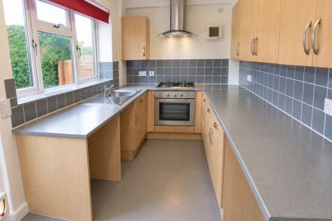 Cardinal Square, Beeston, Leeds, LS11 8HS photo 5