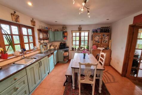 Kitchen.jpg