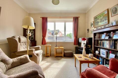 ONE BEDROOM RETIREMENT PROPERTY