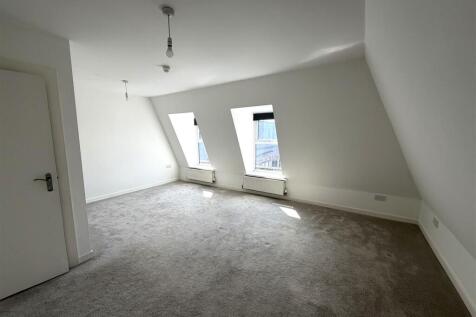 Lounge 1.jpeg