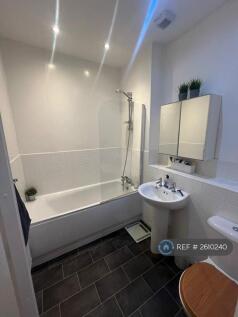 Main Bathroom 