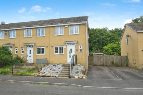 Bridgend, CF32 - property photo